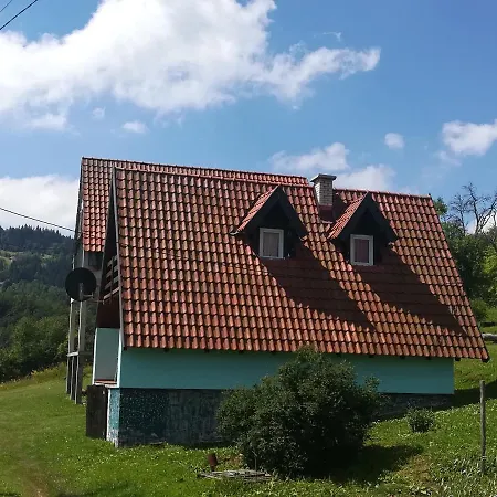 Suza Case de vacanță