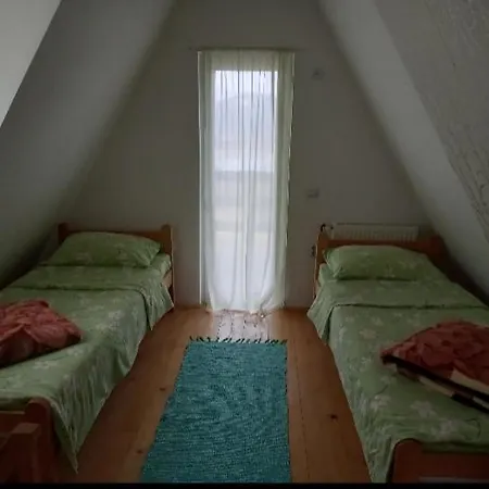 Suza Case de vacanță